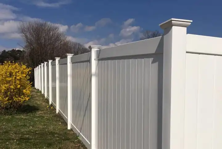Fence copy white vinyl fence with caps